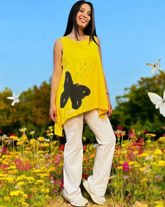 Mπλούζα μακριά αμάνικη Ασύμμετρη κίτρινη  μωβ μαργαρίτα  διακοσμεί την  μπλούζας