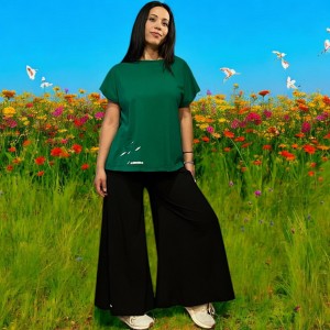 Mπλούζα  με κοντό μανίκι, χαμόγελο λαιμόκοψη, ύφασμα μπλούζας βαμβάκι 100%, μήκος από ώμο 65εκ., άνοιγμα στην πλάτη,με σχέδιοTζίν Μαργαρίτα