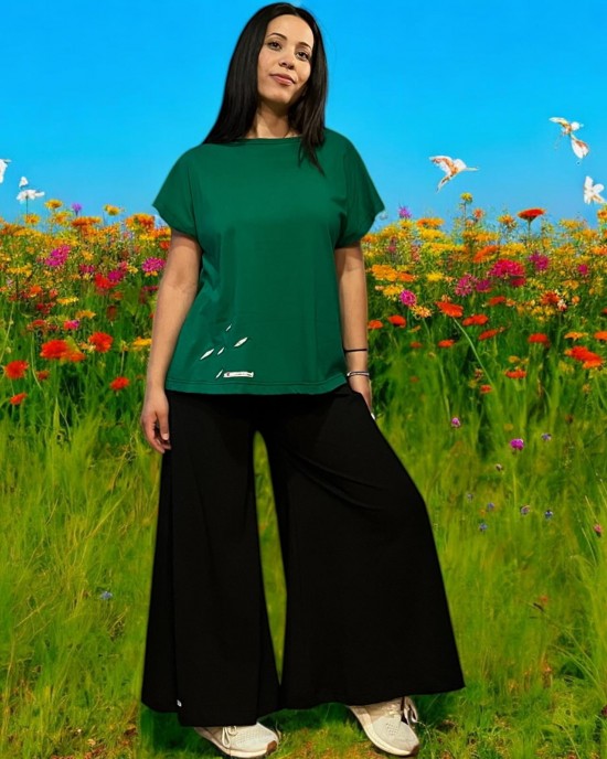 Mπλούζα  με κοντό μανίκι, χαμόγελο λαιμόκοψη, ύφασμα μπλούζας βαμβάκι 100%, μήκος από ώμο 65εκ., άνοιγμα στην πλάτη,με σχέδιοTζίν Μαργαρίτα